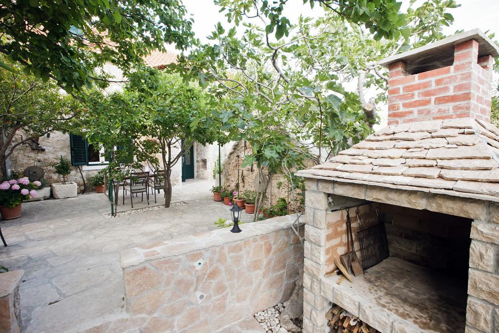 Paradise Stone Apartments Бол Екстериор снимка